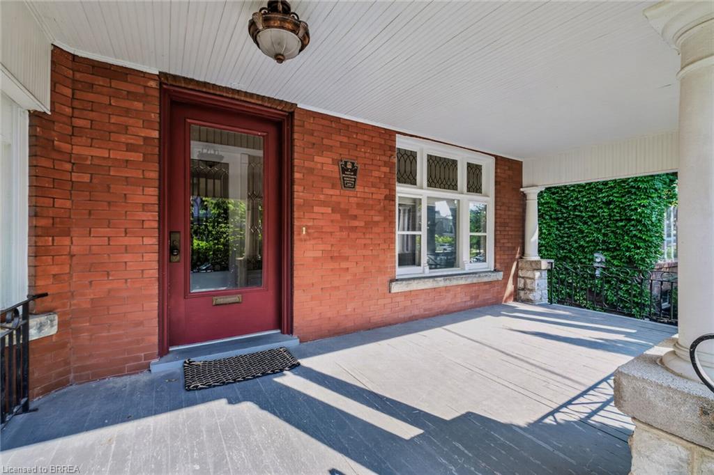 58 Lorne Crescent Property Photo 4