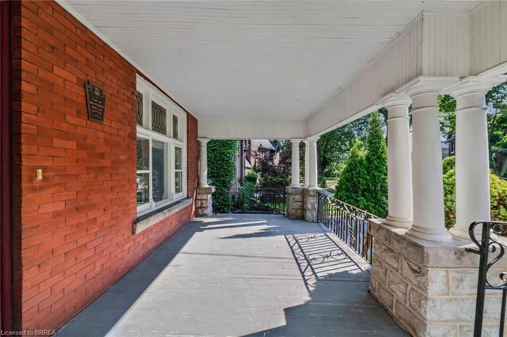 58 Lorne Crescent Property Photo 5