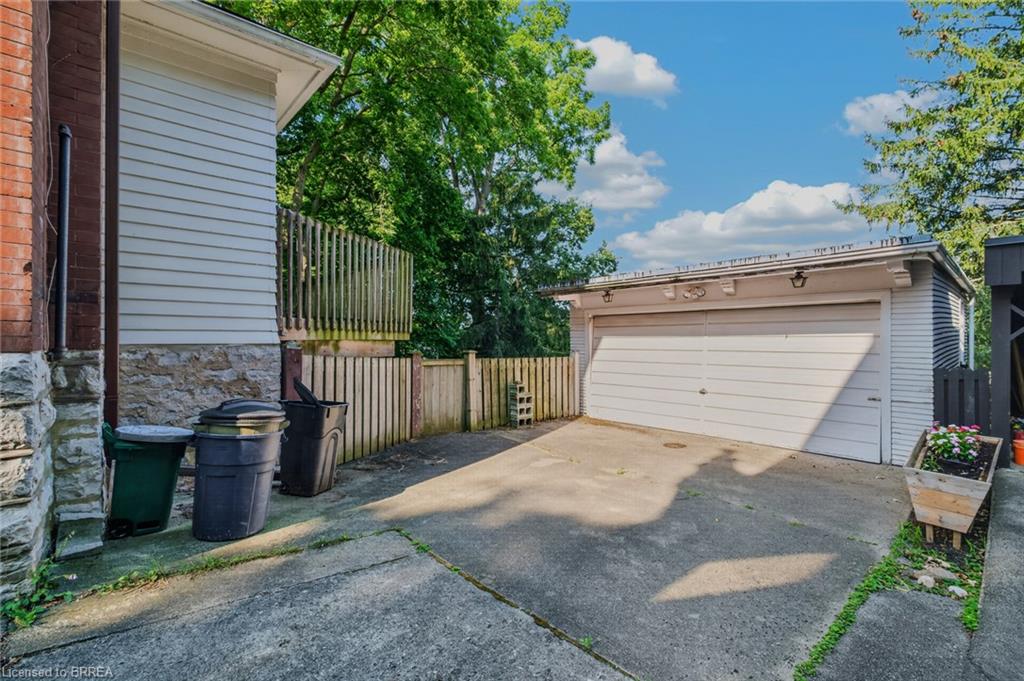 58 Lorne Crescent Property Photo 7