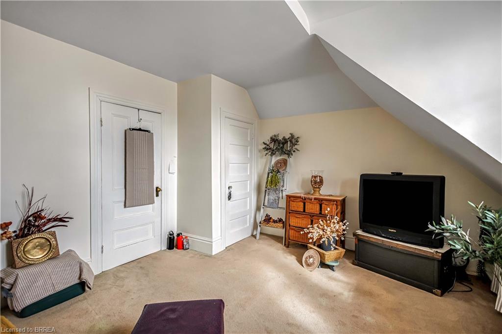 58 Lorne Crescent Property Photo 43