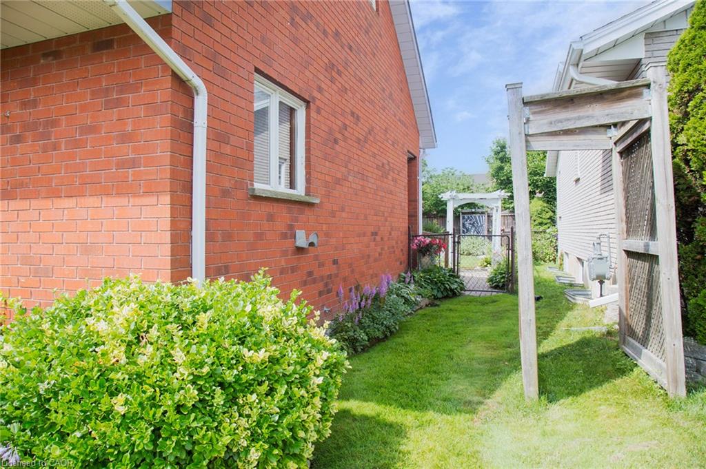 66 John Street Property Photo 7