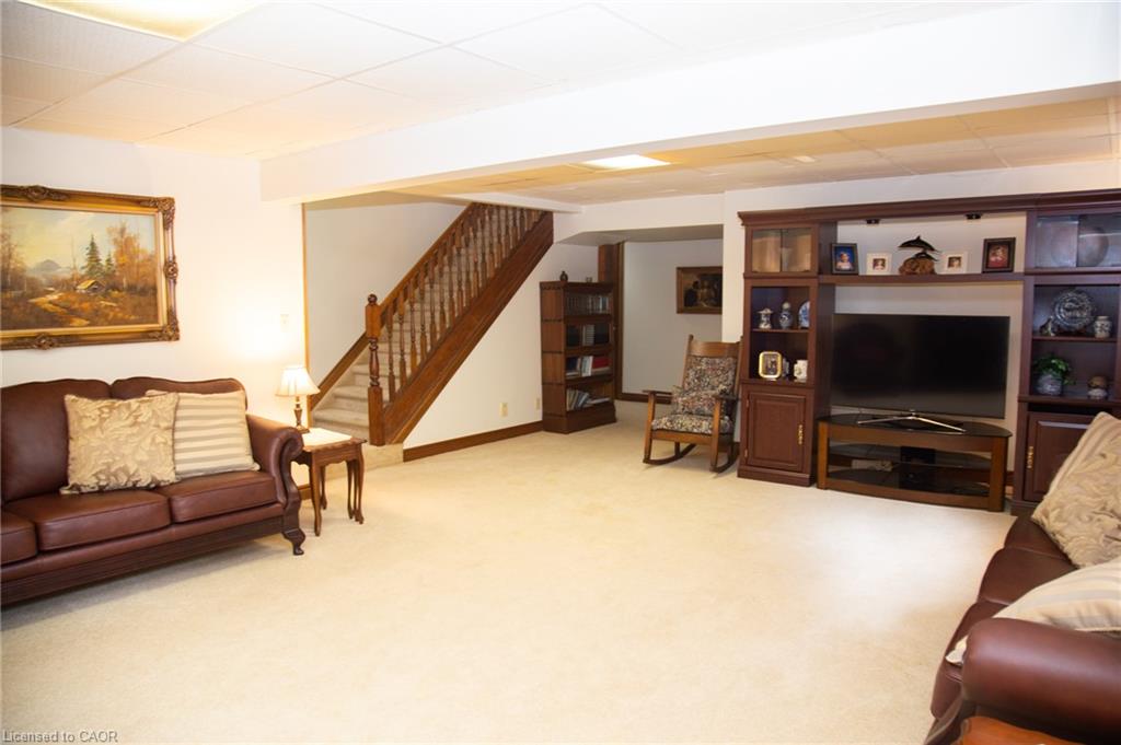66 John Street Property Photo 33