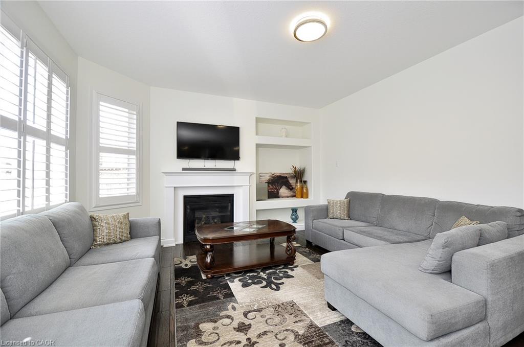 27 Dellgrove Circle Property Photo 18