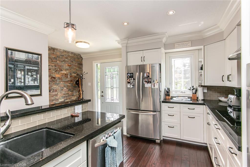 D-28 Ahrens Street W Property Photo 13
