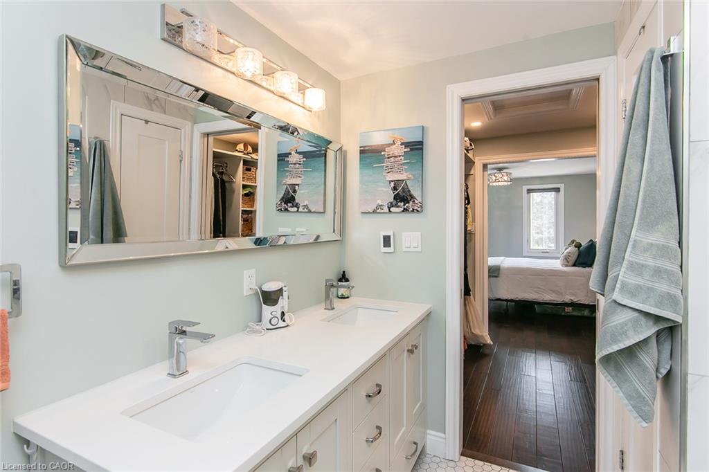 D-28 Ahrens Street W Property Photo 33