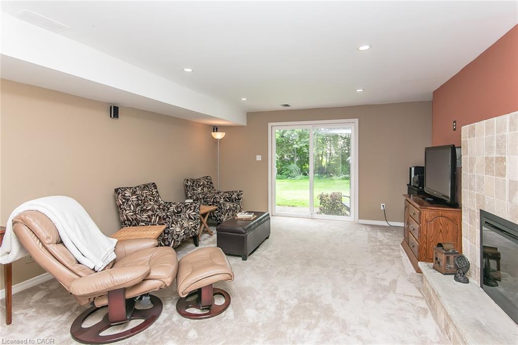 D-28 Ahrens Street W Property Photo 43