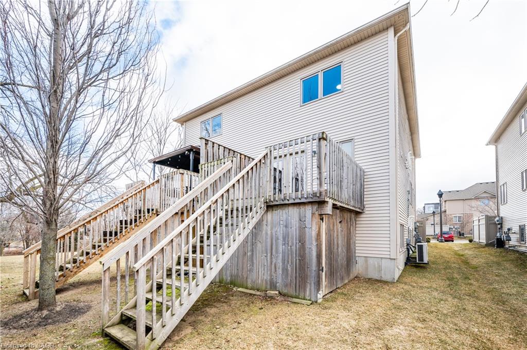B-224 Jessica Crescent Property Photo 33