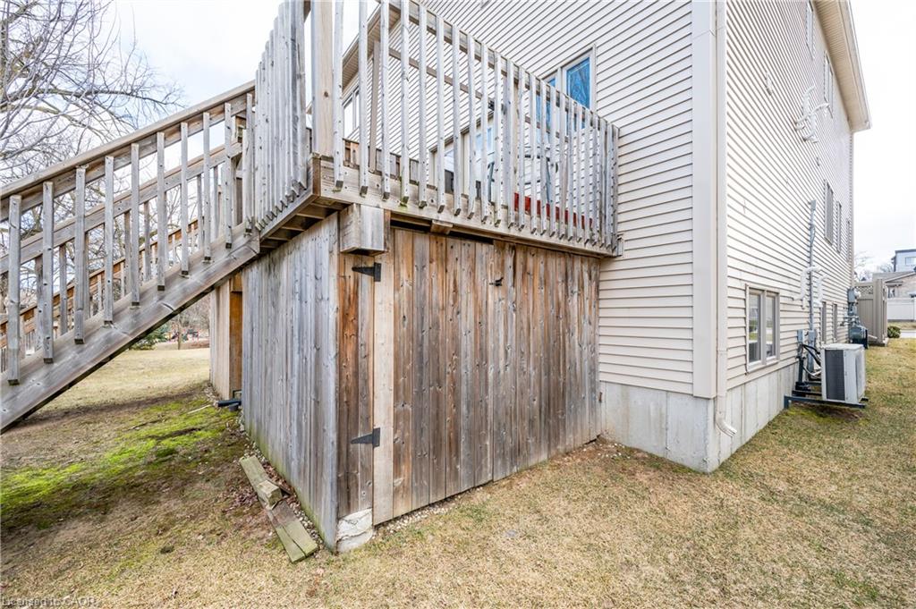 B-224 Jessica Crescent Property Photo 34