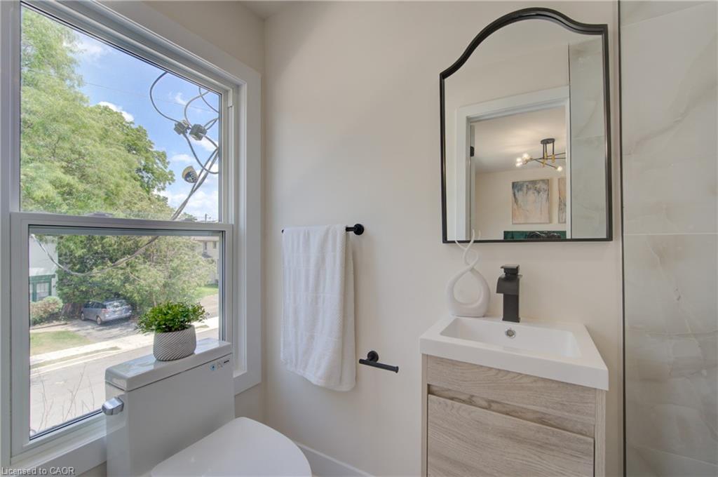 26 Richardson Street Property Photo 33