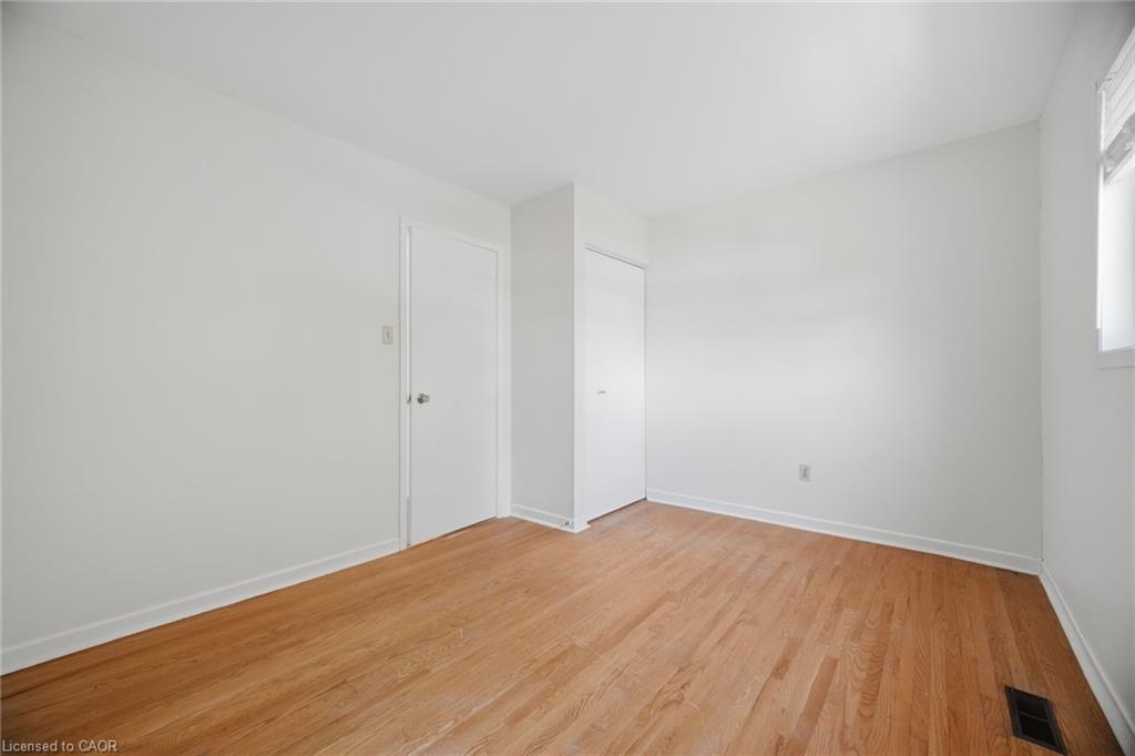 667 Green Meadow Crescent Property Photo 22
