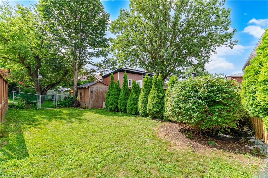 667 Green Meadow Crescent Property Photo 31