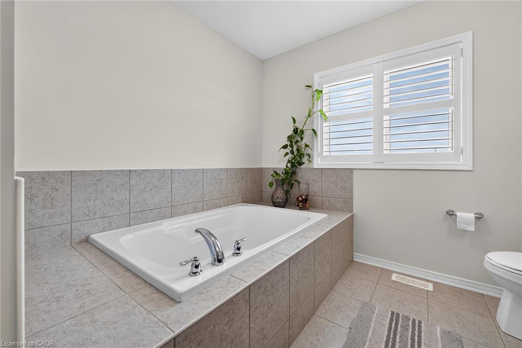 76 Mcwatters Street Property Photo 28