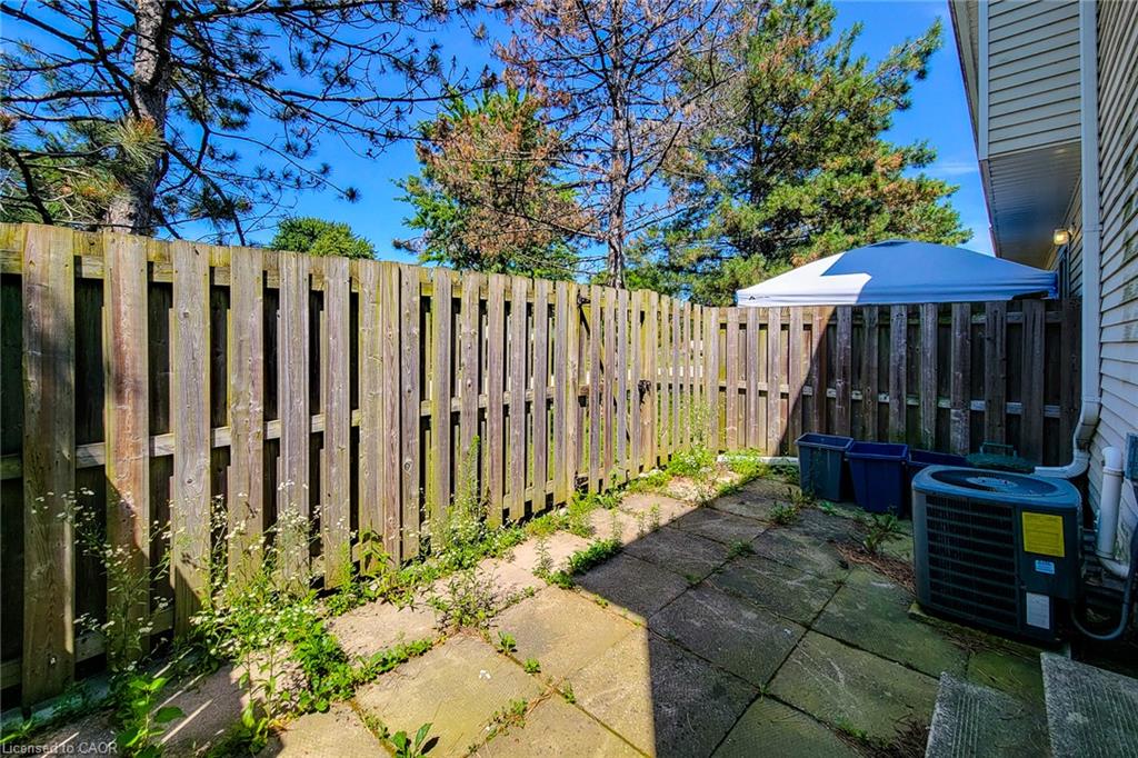 74-8136 Coventry Road Property Photo 8