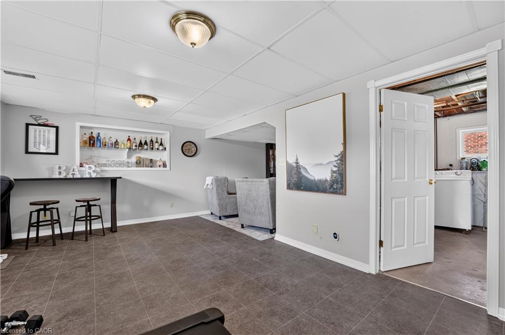 304 Eliza Street Property Photo 33