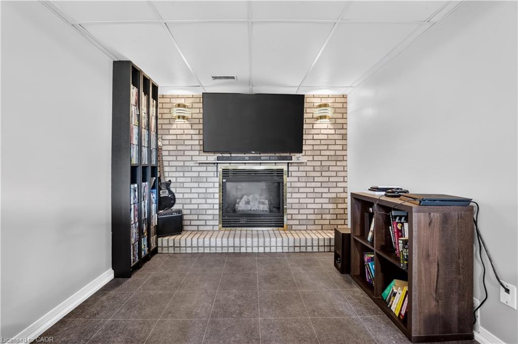 304 Eliza Street Property Photo 35