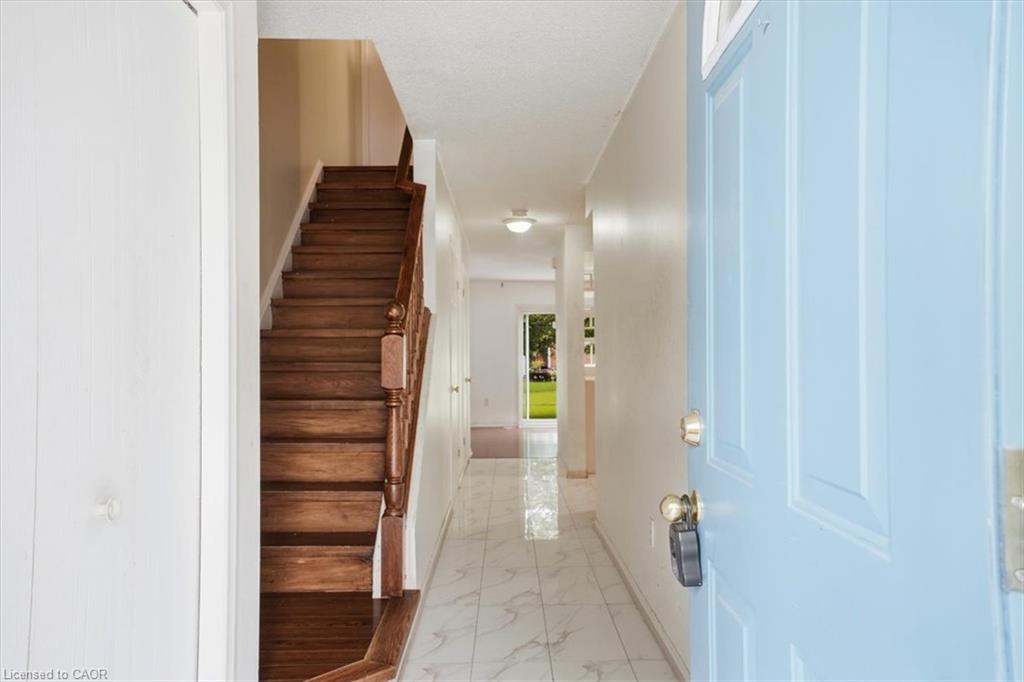 15 Roehampton Crescent Property Photo 7