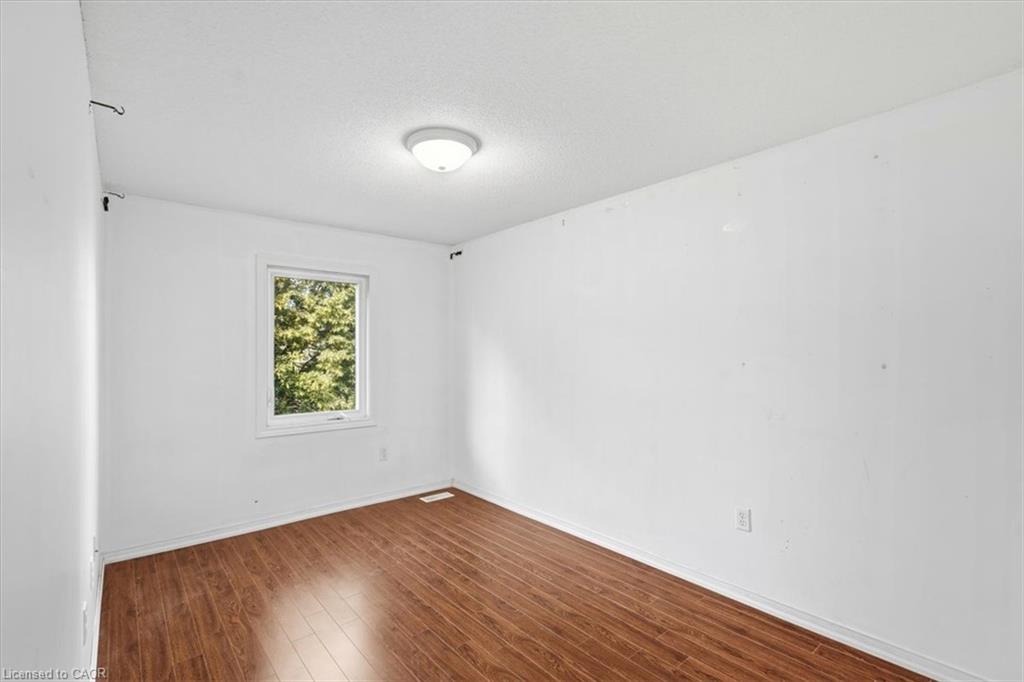 15 Roehampton Crescent Property Photo 15