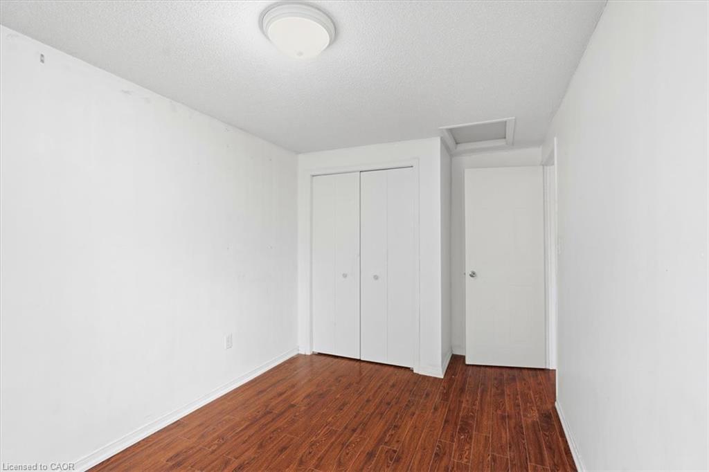 15 Roehampton Crescent Property Photo 16