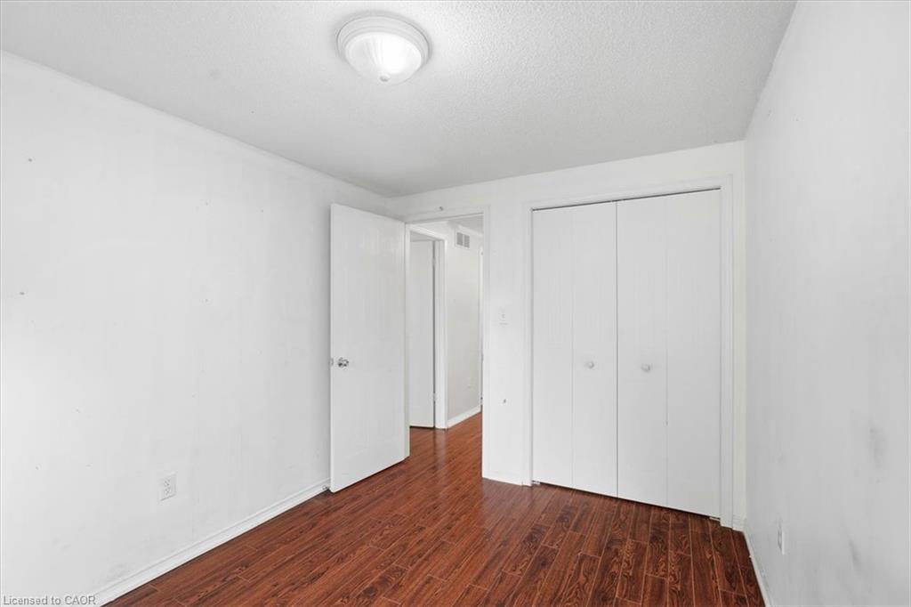 15 Roehampton Crescent Property Photo 17