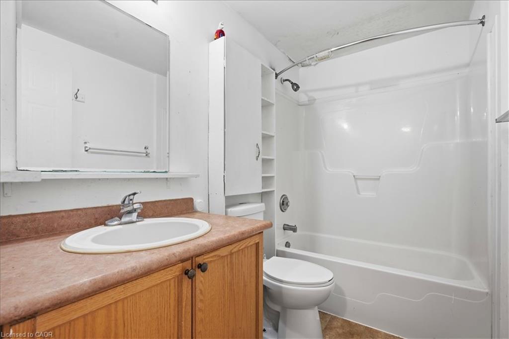 15 Roehampton Crescent Property Photo 19