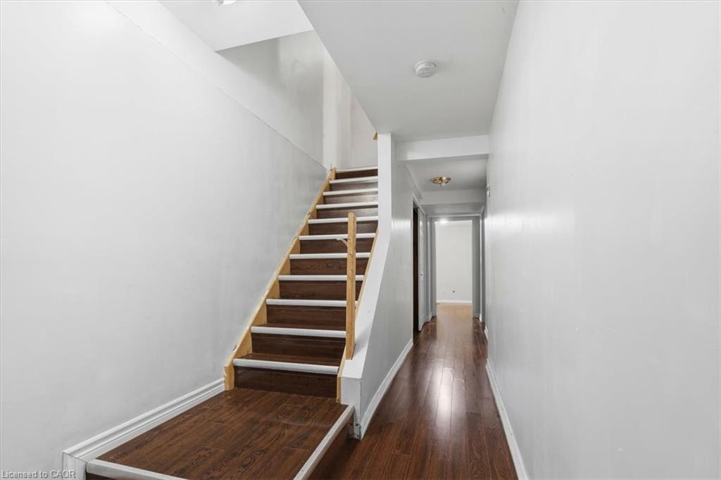 15 Roehampton Crescent Property Photo 21