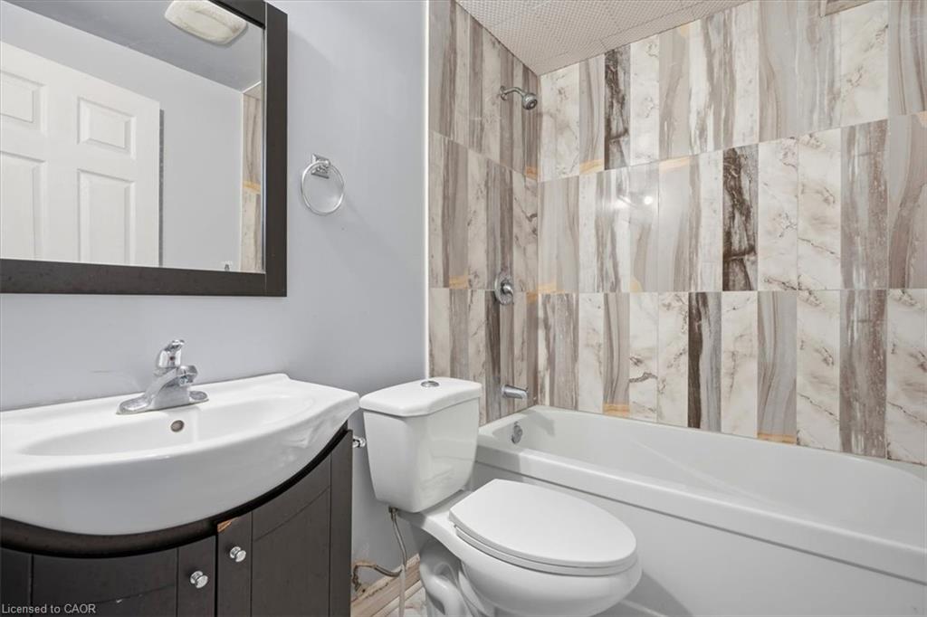 15 Roehampton Crescent Property Photo 23