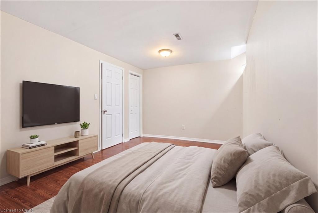 15 Roehampton Crescent Property Photo 24