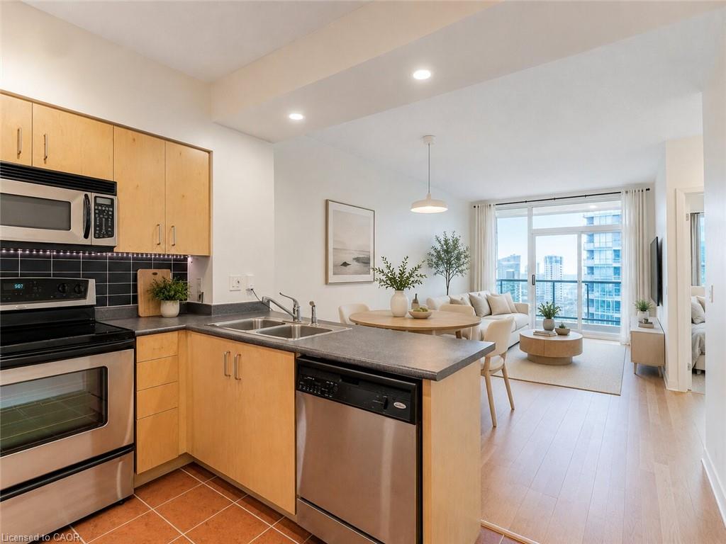 2806-219 Fort York Boulevard Property Photo 7