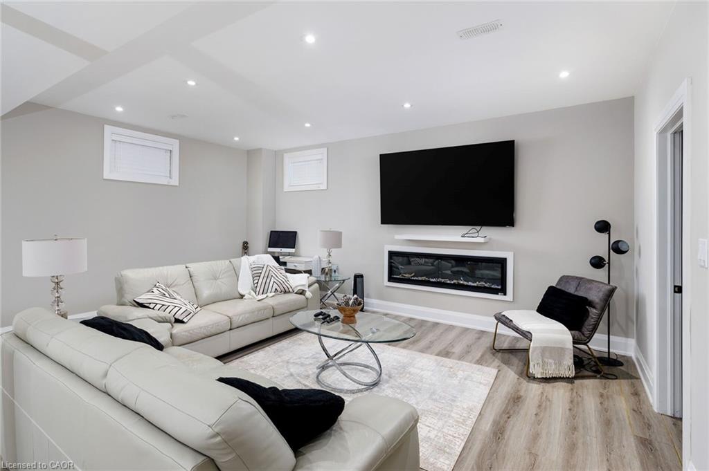 175 Burloak Drive W Property Photo 34