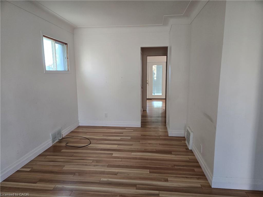 224 Burgar Street Property Photo 6