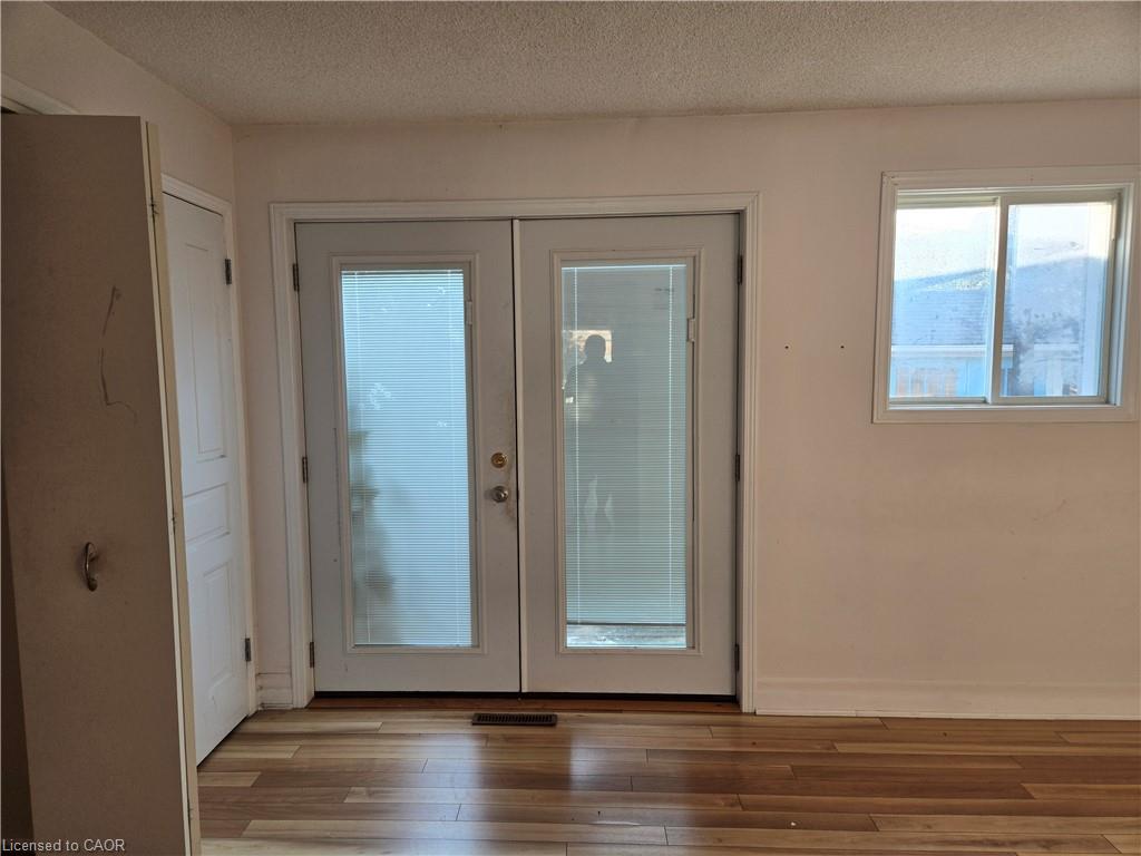 224 Burgar Street Property Photo 10