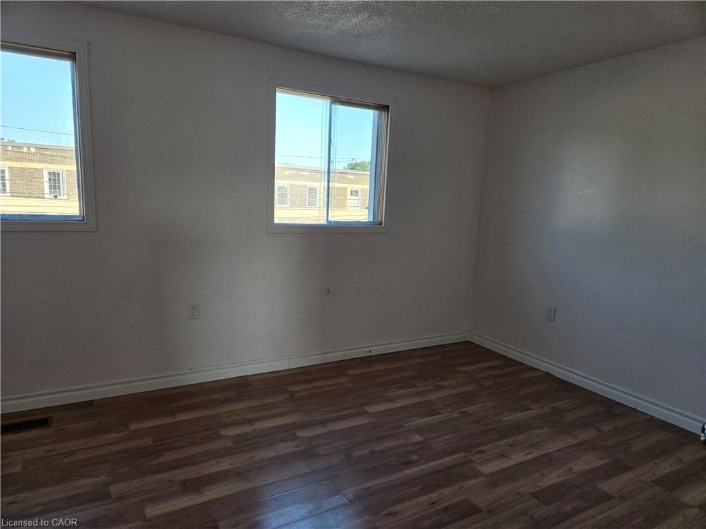 224 Burgar Street Property Photo 12