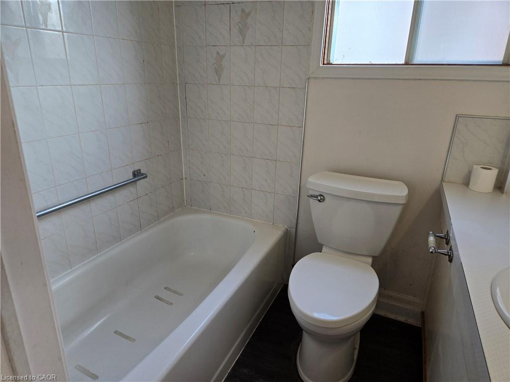 224 Burgar Street Property Photo 16