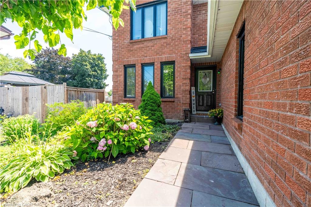 54 Selkirk Street Property Photo 2