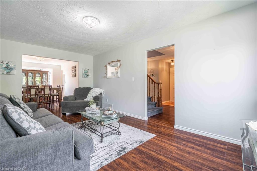 54 Selkirk Street Property Photo 6