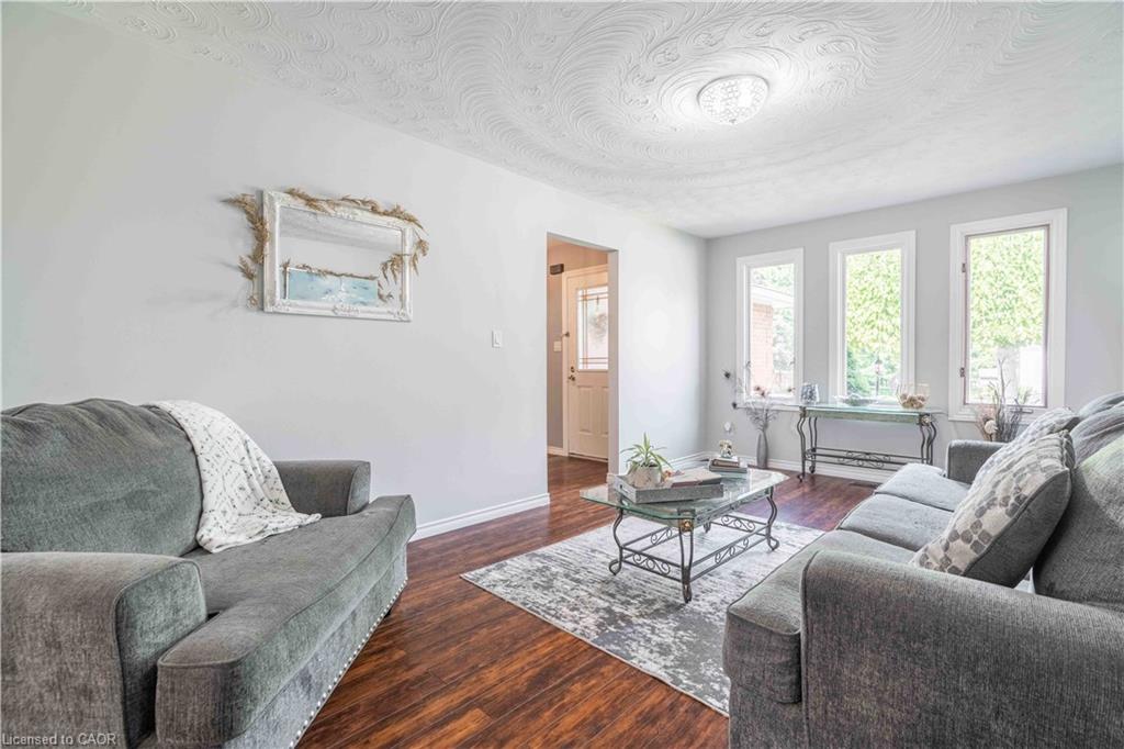 54 Selkirk Street Property Photo 7
