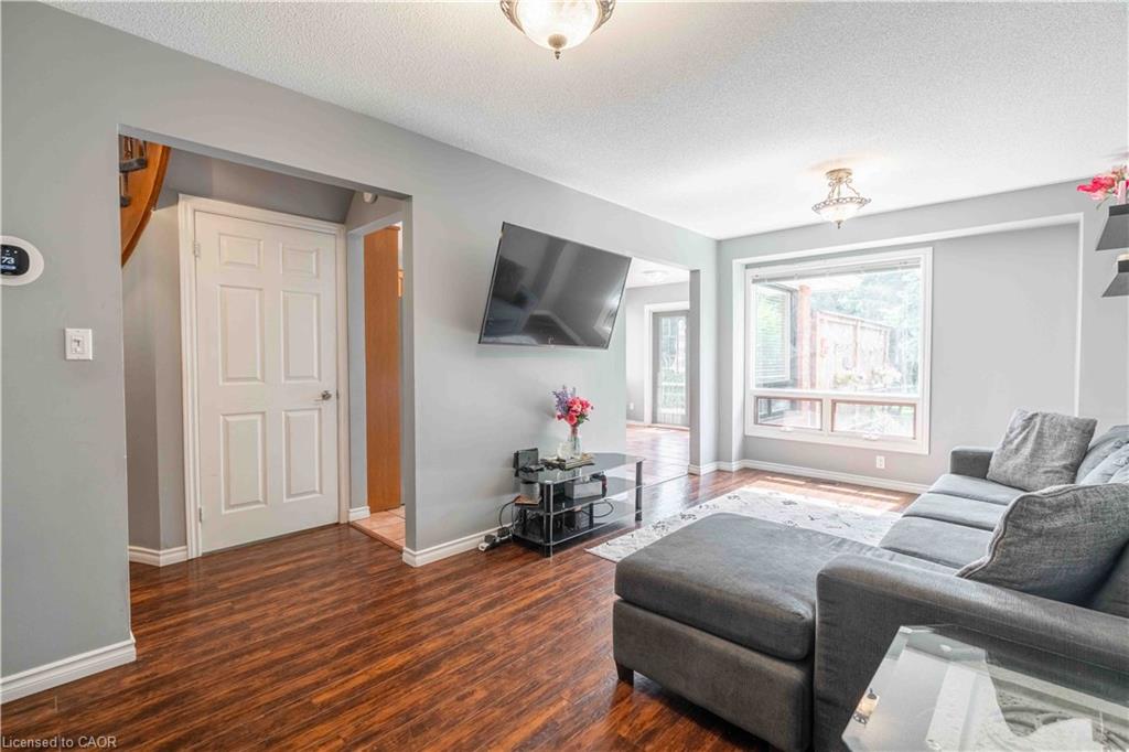 54 Selkirk Street Property Photo 16