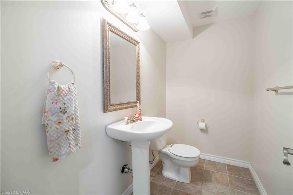 54 Selkirk Street Property Photo 37