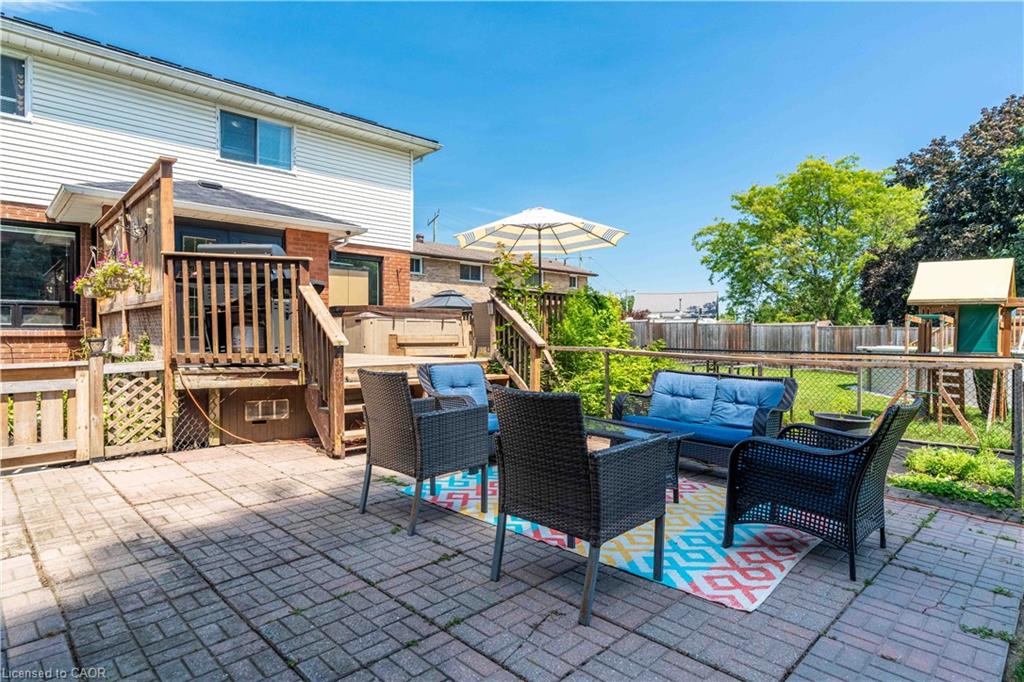 54 Selkirk Street Property Photo 41