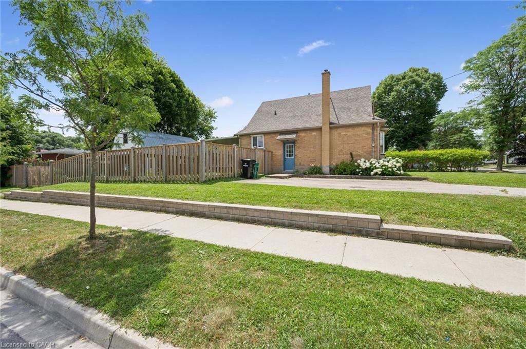 129 Florence Avenue Property Photo 4