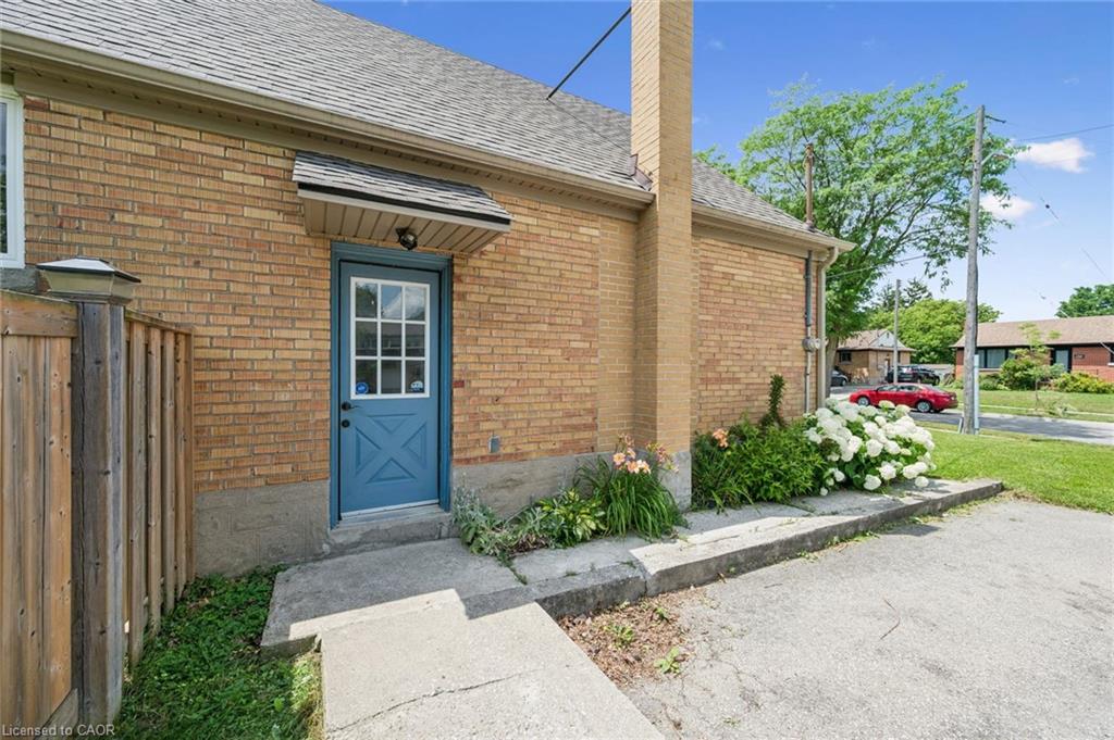 129 Florence Avenue Property Photo 6