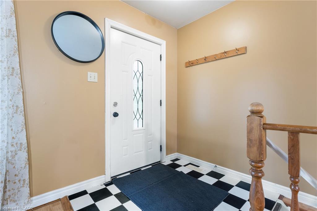 25 Saunby Street Property Photo 5