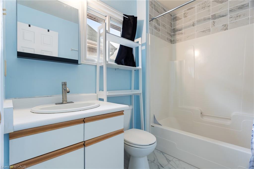 25 Saunby Street Property Photo 14