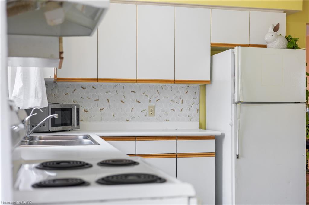 25 Saunby Street Property Photo 15