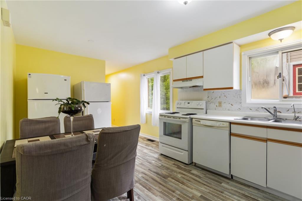 25 Saunby Street Property Photo 17