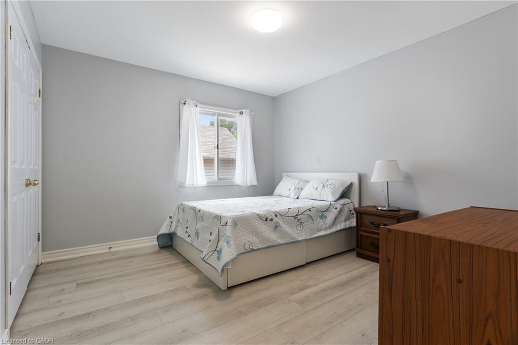 25 Saunby Street Property Photo 21