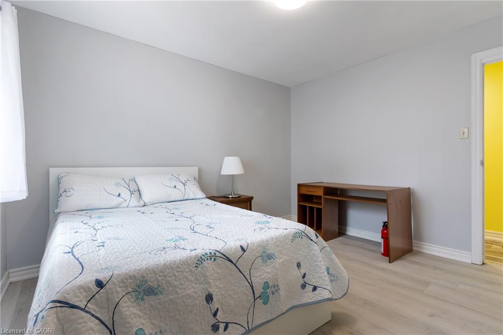 25 Saunby Street Property Photo 22