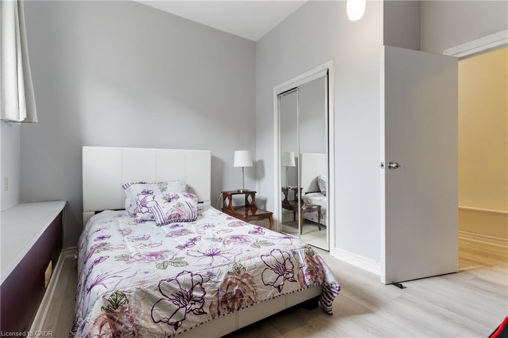 25 Saunby Street Property Photo 25