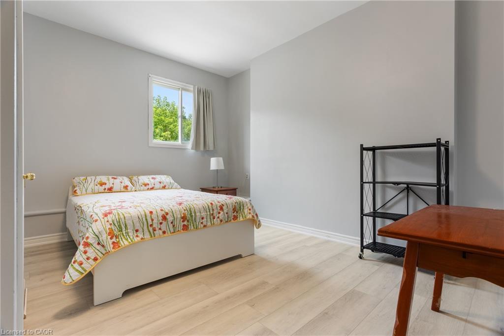 25 Saunby Street Property Photo 27