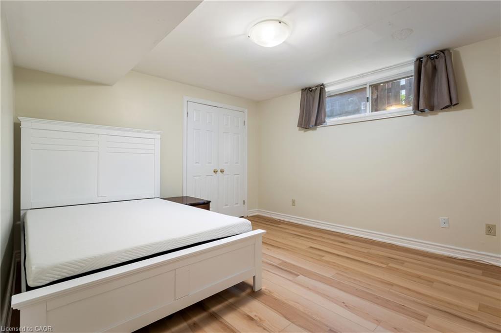 25 Saunby Street Property Photo 34